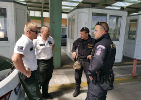 35. Kontigent policistů dorazil do Makedonie