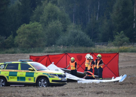 Nehodu malého letadla na Kladensku nepřežili dva lidé