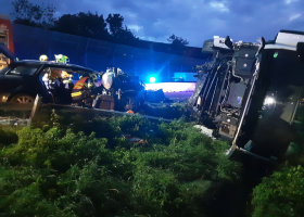 Tragická dopravní nehoda zastavila auta u Prostějova