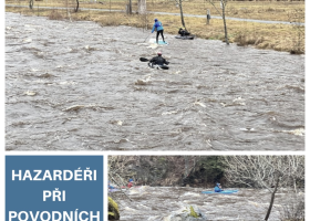 Hazardéři při povodních. Skupina vodáků sjížděla řeku Vydru a Otavu v nejvyšším povodňové stupni