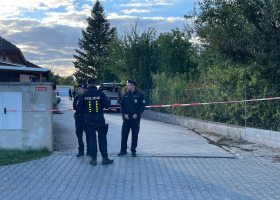 Tragédie u Prahy! V domě byla nalezena 4 mrtvá těla