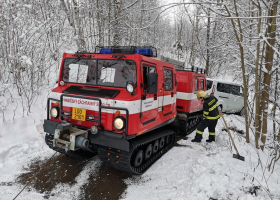 Unikátní stroj na vyproštění po nehodě nasadili hasiči v Liberci